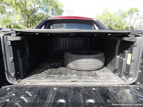 Used 2007 Cadillac Escalade EXT EXT w/ Climate Package image 16