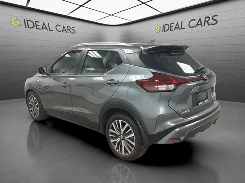 Used 2022 Nissan Kicks SV FWD image 7