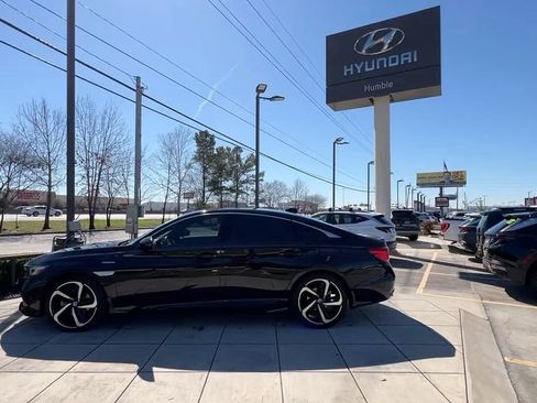 Used 2022 Honda Accord Sport image 4