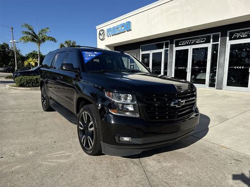 Used 2019 Chevrolet Suburban Premier w/ RST 6.2L Performance Edition image 8
