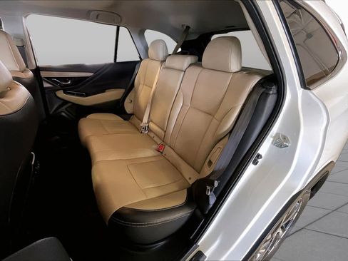 Used 2022 Subaru Outback Limited AWD/4WD image 19