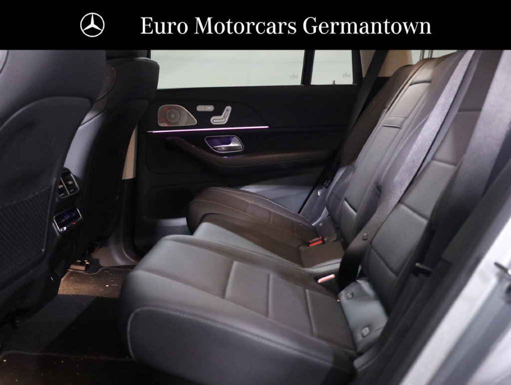 Used 2026 Mercedes-Benz GLS 450 4MATIC image 33