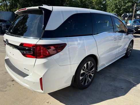 Used 2026 Honda Odyssey Elite image 4