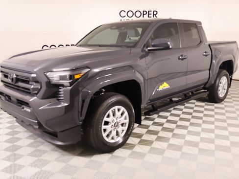 Used 2024 Toyota Tacoma 2WD Double Cab image 9