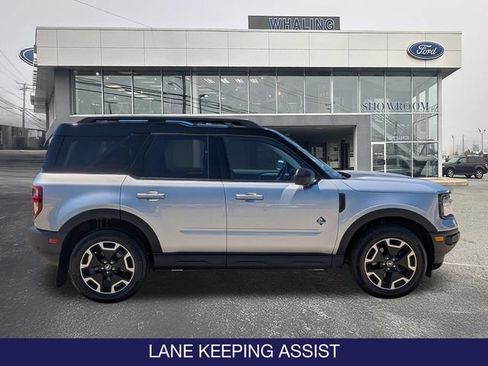 Used 2022 Ford Bronco Sport Outer Banks w/ Tech Package AWD/4WD image 9