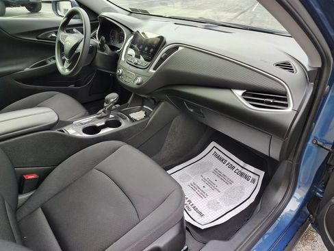 Used 2024 Chevrolet Malibu LT FWD image 19