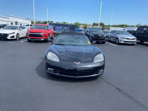 Used 2007 Chevrolet Corvette Convertible w/ Preferred Equipment Group RWD image 11