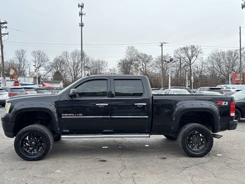 Used 2011 GMC Sierra 2500 Denali w/ Snow Plow Prep Package image 5