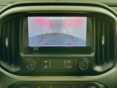 Used 2019 Chevrolet Colorado LT RWD image 21