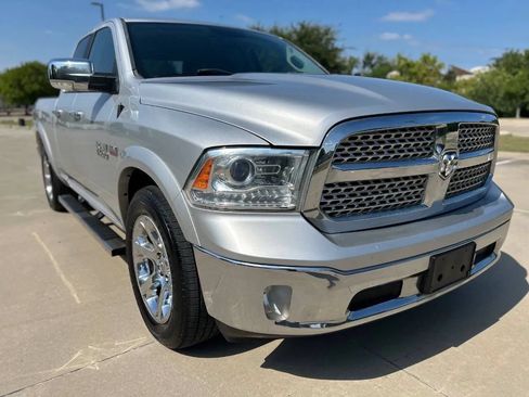 Used 2017 RAM 1500 Laramie RWD image 4