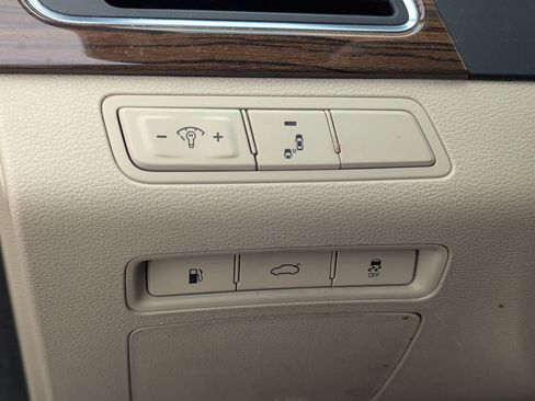 Used 2017 Hyundai Sonata Limited image 25