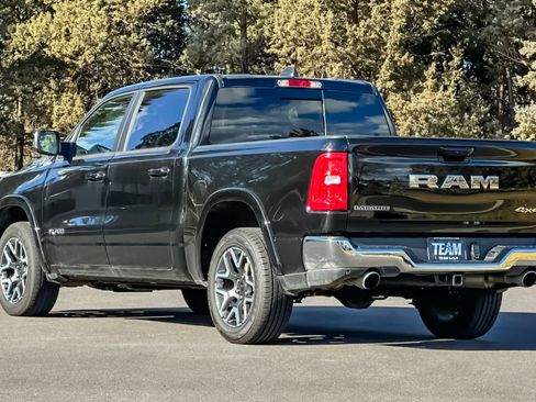 Used 2025 RAM 1500 Laramie AWD/4WD image 5