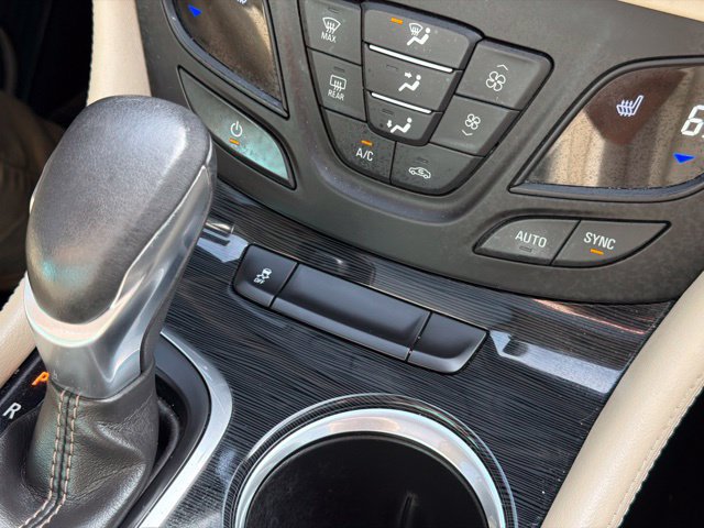 Used 2017 Buick Envision Essence FWD image 27