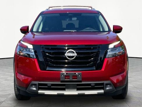 Used 2023 Nissan Pathfinder SL w/ Lighting Package (N92) AWD/4WD image 2