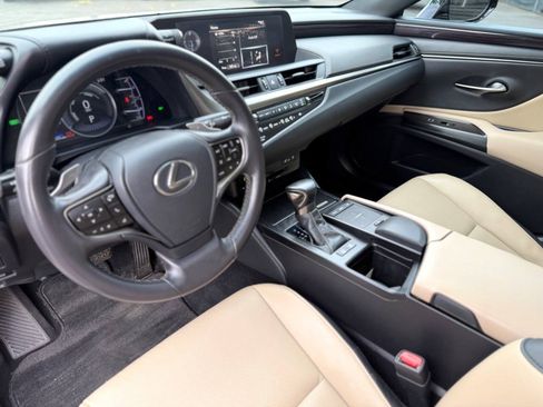 Used 2021 Lexus ES 300h w/ Premium Package FWD image 14