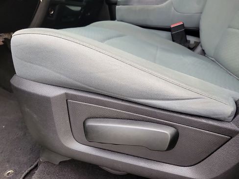 Used 2019 RAM 1500 Express image 12