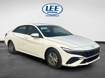 New 2026 Hyundai Elantra SE