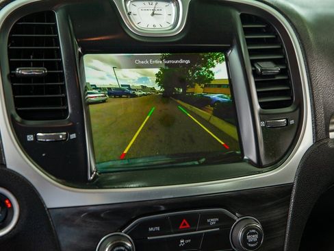 Used 2020 Chrysler 300 Touring w/ Sport Appearance Package image 16