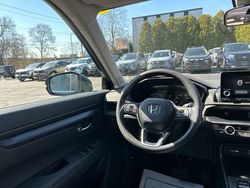 Used 2024 Honda CR-V EX image 25