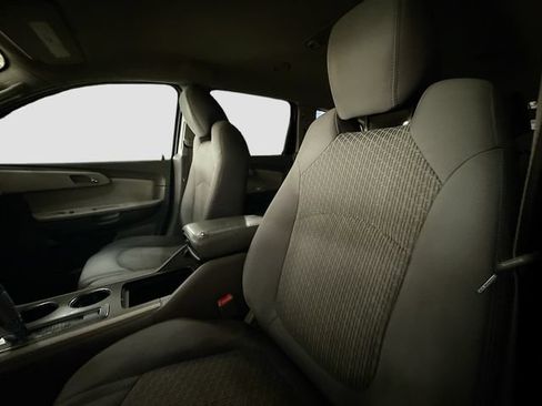 Used 2010 Chevrolet Traverse LT w/ Personal Connectivity Package FWD image 19