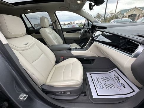 Used 2024 Cadillac XT6 Premium Luxury w/ Technology Package image 26