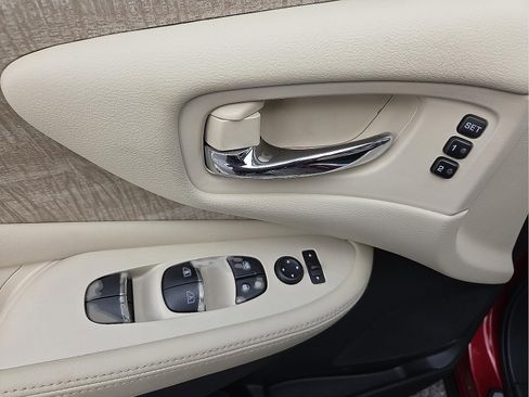 Used 2024 Nissan Murano SL image 15