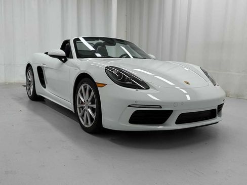Used 2024 Porsche 718 Boxster S image 2
