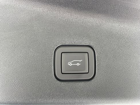 New 2026 Cadillac Vistiq Luxury image 6