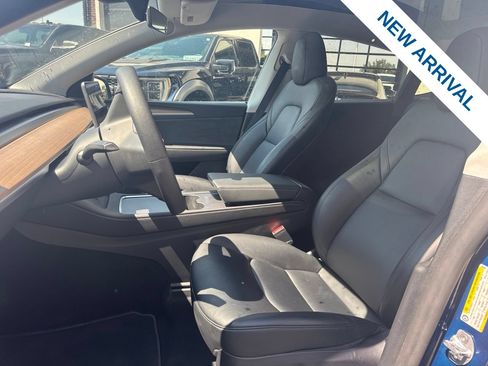 Used 2024 Tesla Model Y Long Range AWD/4WD image 16