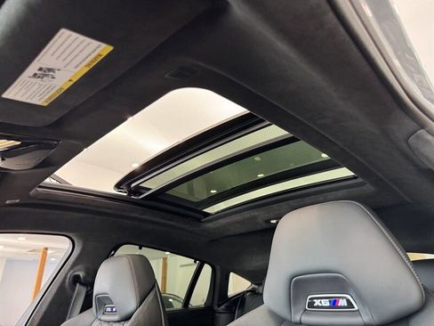 Used 2025 BMW X6 M Competition w/ Executive Package image 32