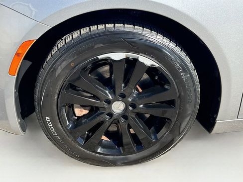Used 2016 Chrysler 200 Limited image 36