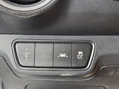 Certified 2021 Kia Forte LXS FWD image 25