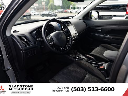 Used 2025 Mitsubishi Outlander Sport LE AWD/4WD image 21