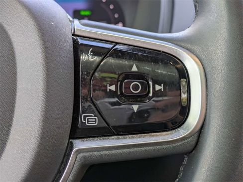 Used 2023 Volvo XC90 T8 Ultimate w/ Protection Package Premier image 39