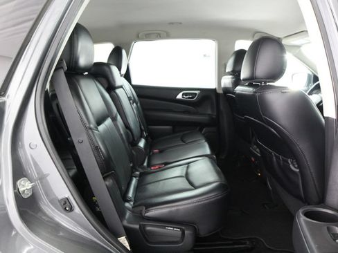 Used 2020 Nissan Pathfinder SL AWD/4WD image 47