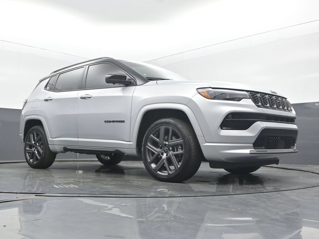 Used 2025 Jeep Compass Limited w/ Driver Assist Group I AWD/4WD image 49