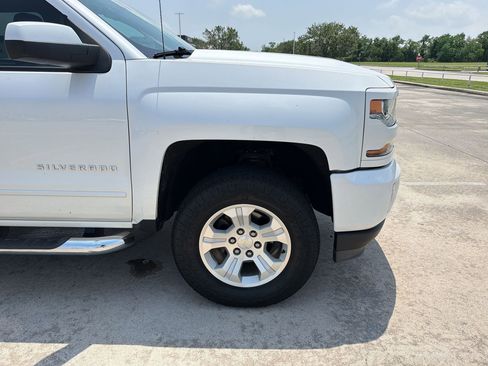 Used 2017 Chevrolet Silverado 1500 LT w/ All Star Edition AWD/4WD image 17