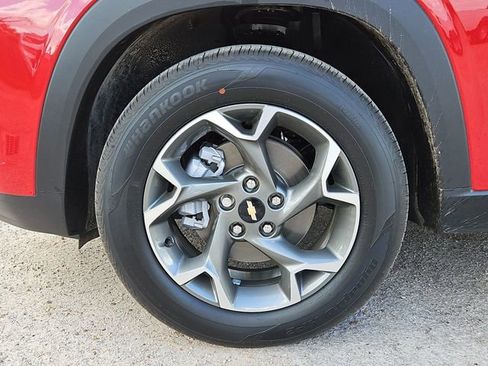New 2026 Chevrolet Trax LT w/ Driver Confidence Package FWD image 32