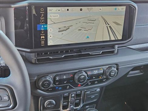 Used 2024 Jeep Wrangler Unlimited Rubicon 4xe image 15