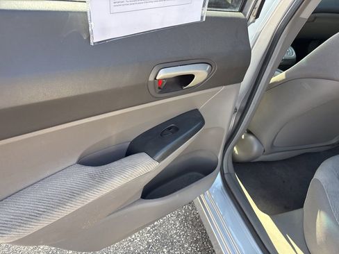 Used 2011 Honda Civic LX image 12