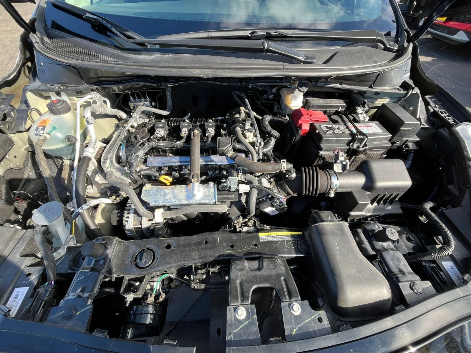 Used 2025 Nissan Versa SV FWD image 31