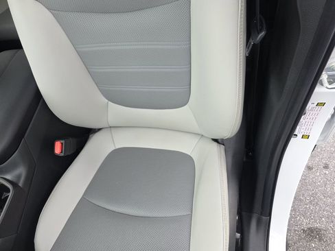 Used 2023 Toyota RAV4 Limited AWD/4WD image 11