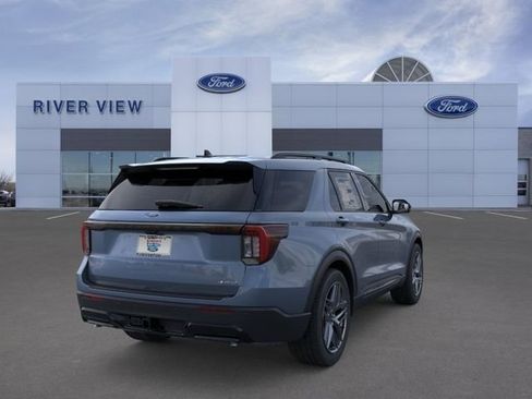 New 2026 Ford Explorer ST-Line w/ ST-Line Street Pack AWD/4WD image 8