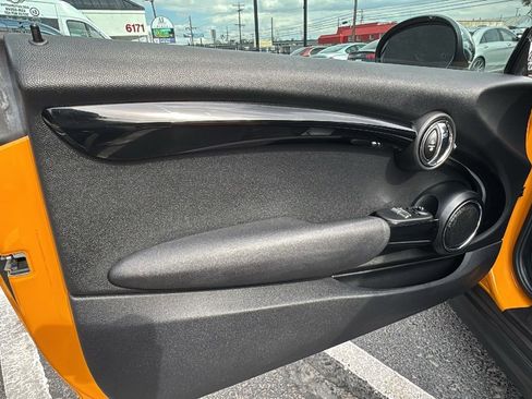 Used 2015 MINI Cooper 2-Door Hardtop FWD image 11