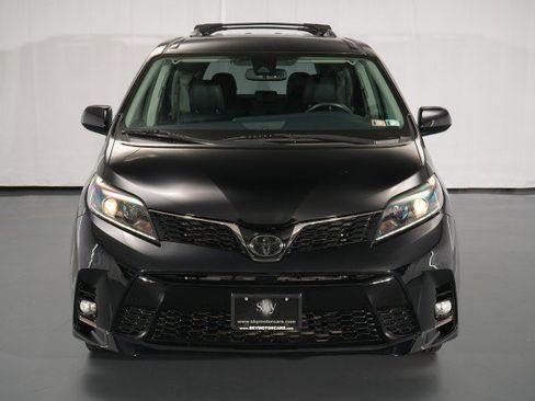 Used 2020 Toyota Sienna SE FWD image 7