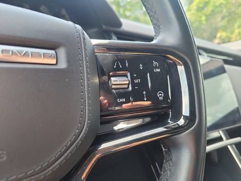 Used 2025 Land Rover Range Rover Velar Dynamic SE AWD/4WD image 28