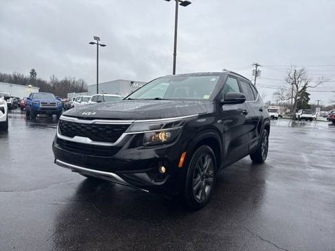 Used 2022 Kia Seltos S AWD/4WD image 5