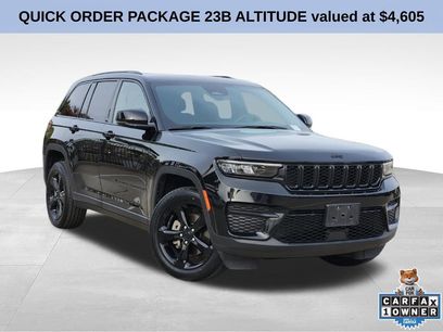 Used 2023 Jeep Grand Cherokee Altitude