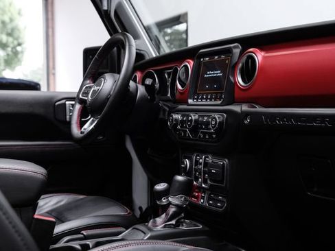 Used 2023 Jeep Wrangler Unlimited Rubicon AWD/4WD image 61