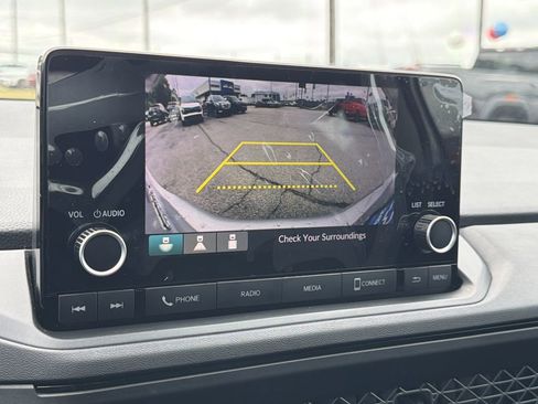 Used 2025 Honda Accord LX image 5